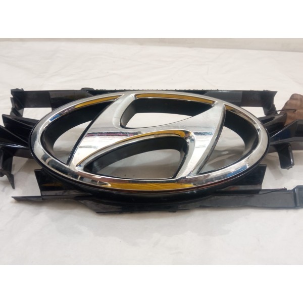 Grade Frontal Hyundai Hb20 2022 (detalhe)