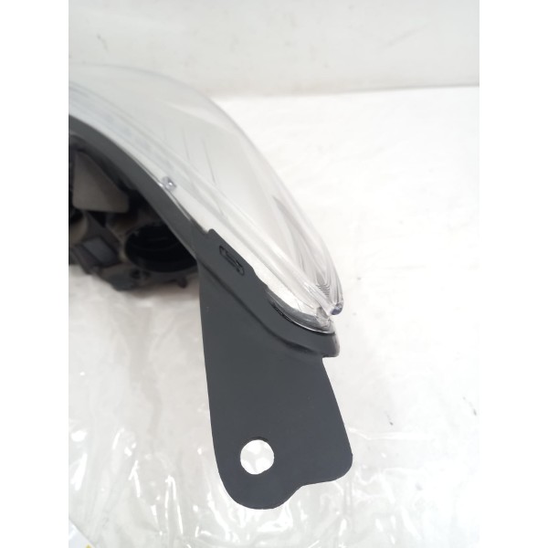 Farol Direito Ford Focus 2015