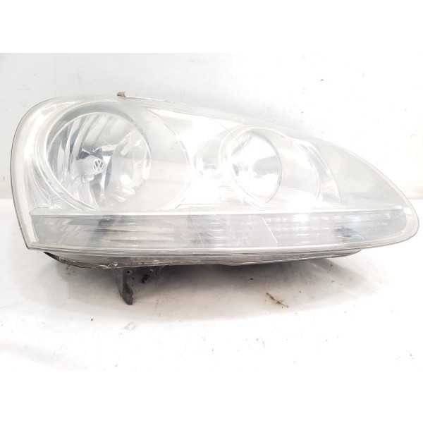 Farol Direito Volkswagen Jetta 2010 (detalhe)