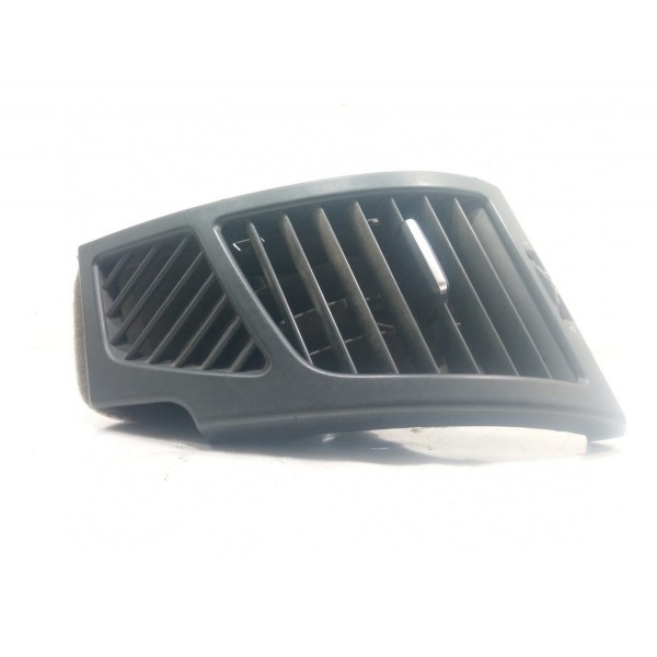 Difusor De Ar Esquerdo Bmw 118i 2012